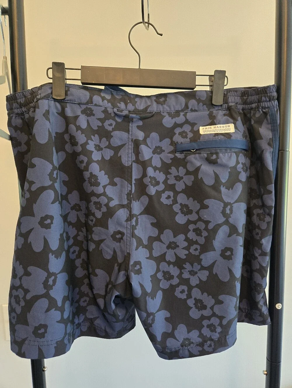 Fair Harbor Men Size 36 Floral Swim Shorts Blue Gray Tropical Print Board Short